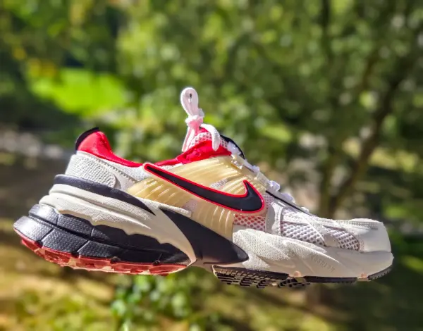 Nike V2K Run, vel. 43