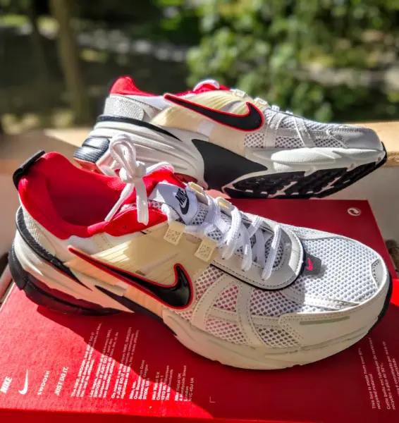 Nike V2K Run, vel. 43 2