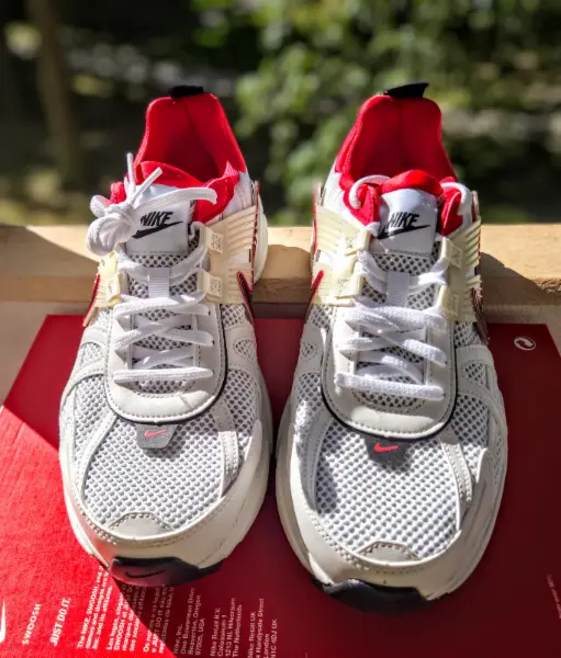 Nike V2K Run, vel. 43 3
