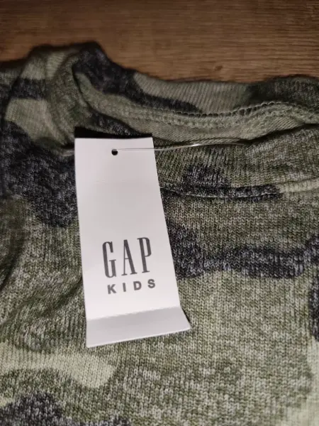 Dívčí šaty Gap Kids s maskáčovým vzorem 6