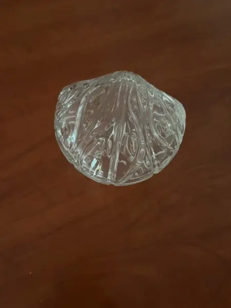 Mušle z tvrzeného skla zdobená 2