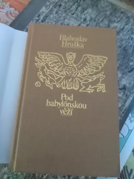 Pod Babylonskou věží 3