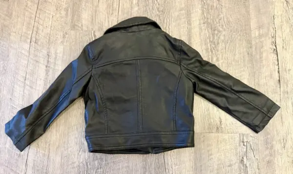 Dětská černá koženková bunda 2