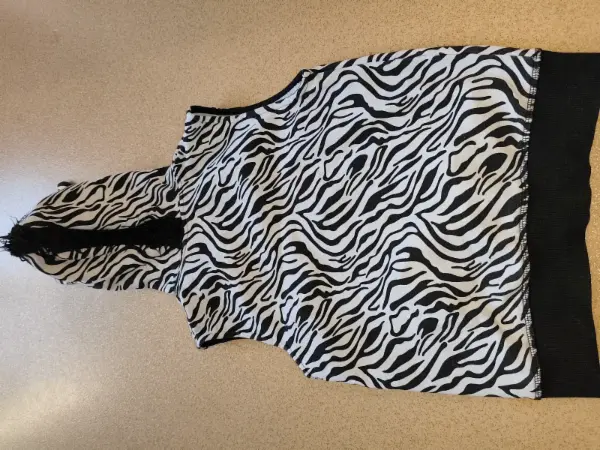 H&M žebrová vesta, uši 6-8let 5