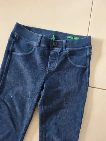Dětské modré manšestrové kalhoty Benetton - velurky 2