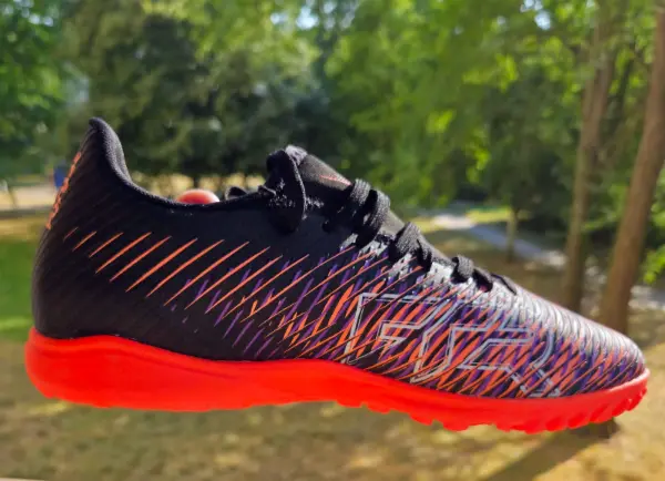 Pánské kopačky Puma Future, černo-oranžové, vel. 40