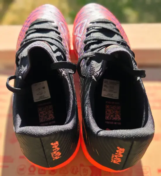 Pánské kopačky Puma Future, černo-oranžové, vel. 40 6