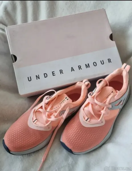 Nové Dámské boty Under Armour Charged Breathe TR 2 vel. 38 2