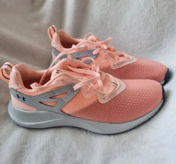 Nové Dámské boty Under Armour Charged Breathe TR 2 vel. 38 3