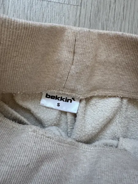 Béžové tepláky Bekkin vel.S 3