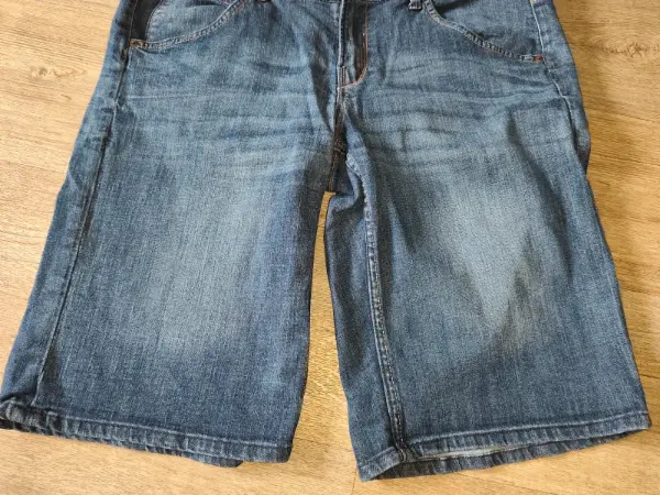 Dámské džínové kraťasy H&M, 44 4