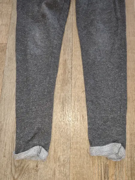 Šedé tepláky H&M 8-9let 2