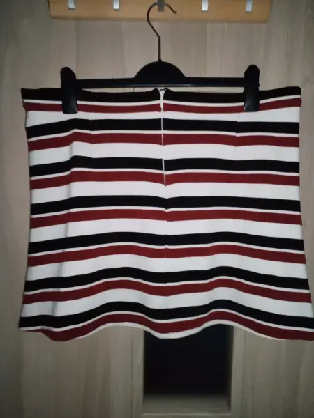 Barevná pruhovaná sukně Dorothy Perkins vel.46 2