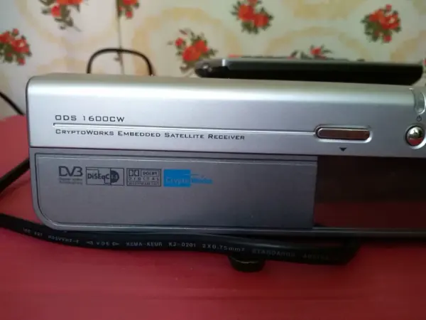 Satelitní přijímač Opentel ODS 1600CW 3