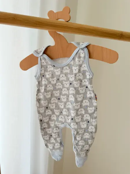 Dětské dupačky Baby Nellys s kočičkami, vel. 56 2