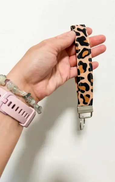Klíčenky leopard 