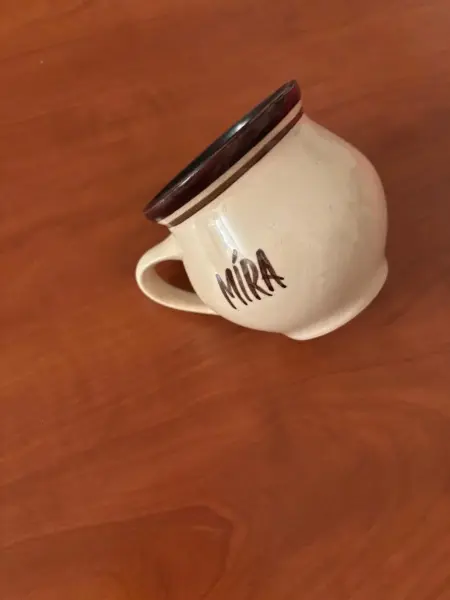 Keramický hrnek MÍRA