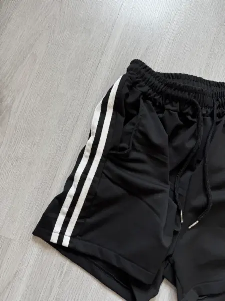Dámský sportovní set - černé tílko a kraťasy, vel. S 5