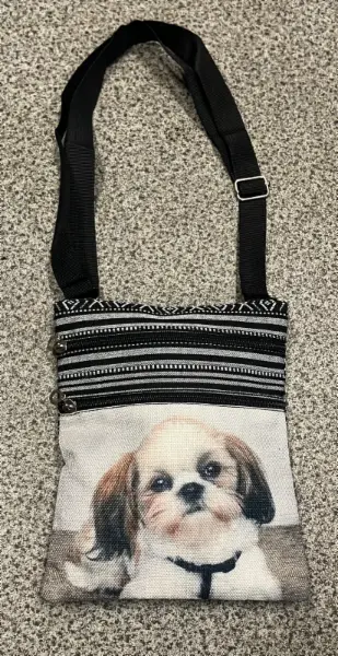 Malá crossbody kabelka s motivem pejska 2