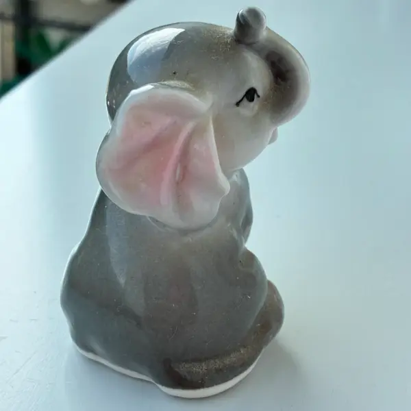Dvě keramické figurky slonů 4