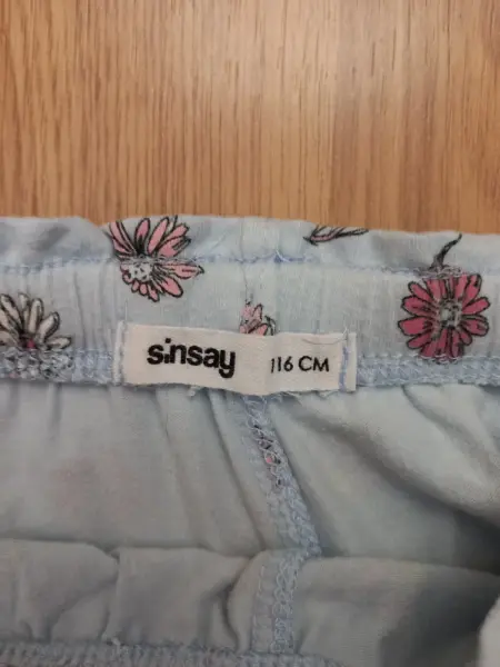 Kraťasy vel. 116 Sinsay 2