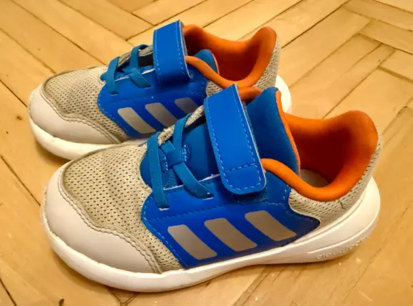 Dětské tenisky Adidas vel. 26