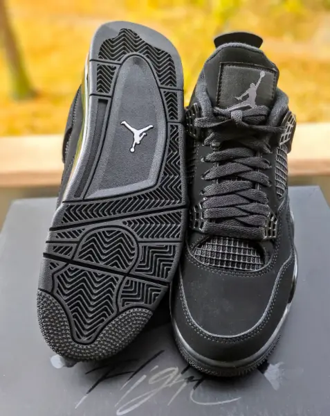 Tenisky Air Jordan 4 Retro Black Cat, vel. 42 4