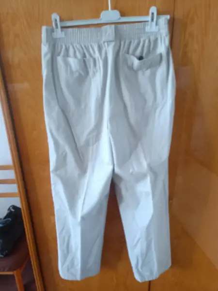Béžové pánské kalhoty s gumou 3