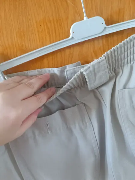 Béžové pánské kalhoty s gumou 6