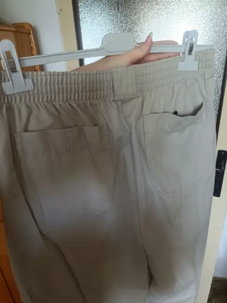 Béžové pánské kalhoty s gumou 9