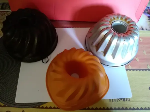 Retro formy na bábovku 3