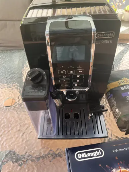 Automatický kávovar DeLonghi Dinamica 3
