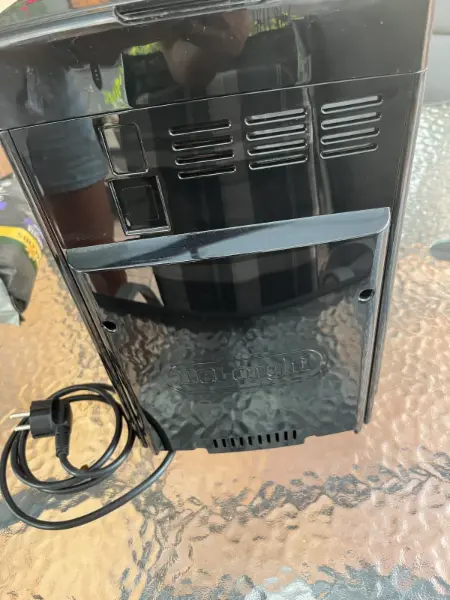 Automatický kávovar DeLonghi Dinamica 10