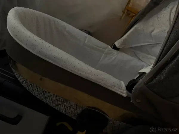 Kočárek trojkombinace 8