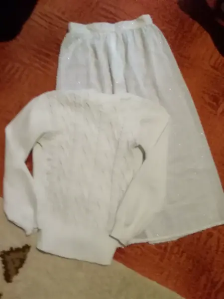 Sukně midi Scruples +svetřík
