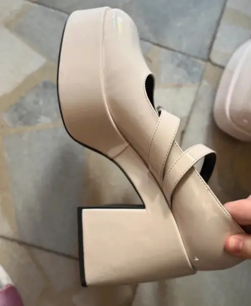 Lodičky na platformě Wide Fit 5
