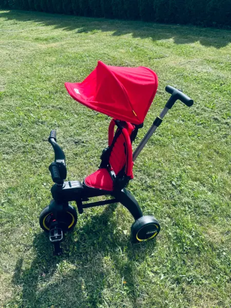 Dětská tříkolka Doona Liki Trike S3, červená