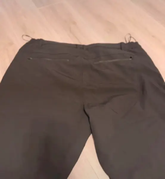Černé sportovní kalhoty bpc 4