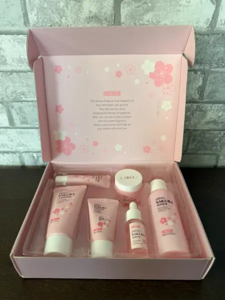 Sada pleťové kosmetiky Laikou Japan Sakura 3