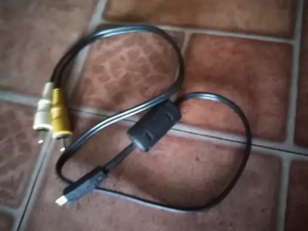 AV kabel s konektorem pro starší elektroniku 2