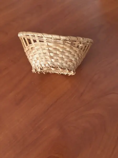 Ručně pletený proutěný košík 2