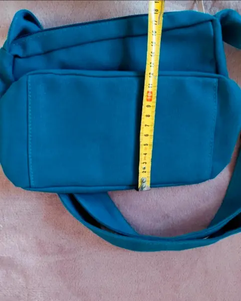 Tyrkysová crossbody kabelka 3
