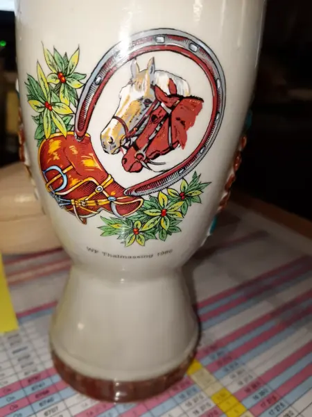 Keramický korbel s motivem koní, Thalmassing 1986 5