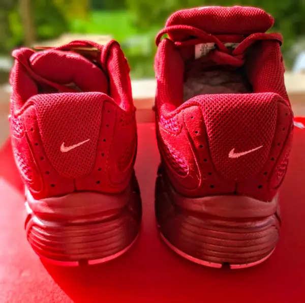 Nike V5 RNR – Team Crimson / Soft Pearl-Peony, Vel.42,5  5