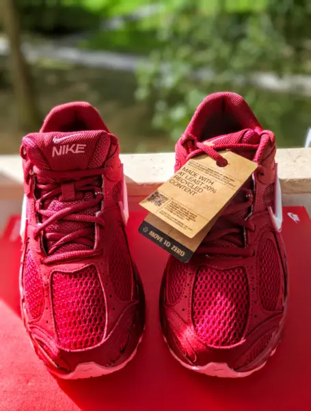Nike V5 RNR – Team Crimson / Soft Pearl-Peony, Vel.42,5  3