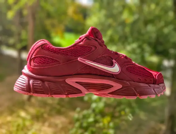 Nike V5 RNR – Team Crimson / Soft Pearl-Peony, Vel.42,5 