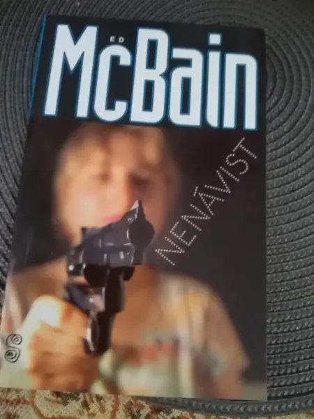 Tři detektivky Ed Mc Bain 2