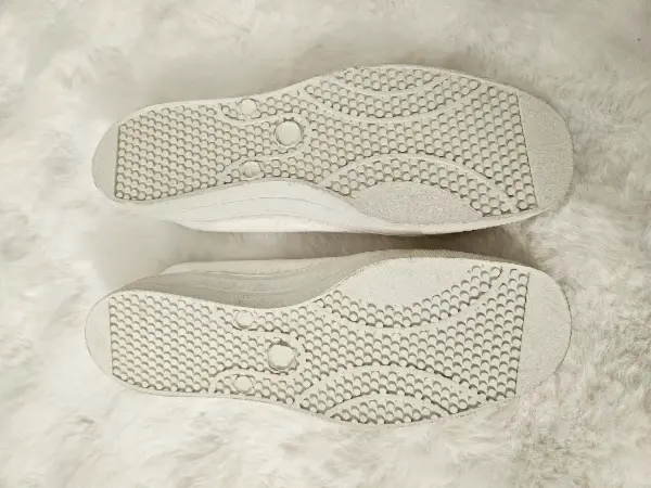 Vasky Kanvy White 2