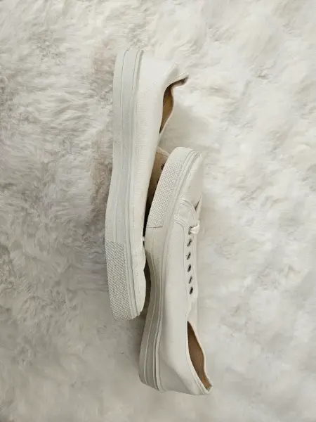Vasky Kanvy White 4