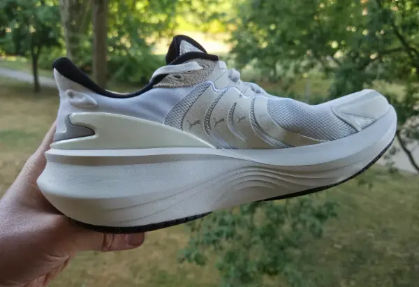 Pánské běžecké boty Puma Pulse Pro, bílé, vel. 41